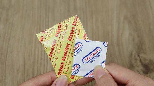 干燥劑千萬別扔了！學會這幾個神奇妙用，解決了家庭中很多大煩惱