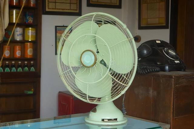 電風扇越吹越熱？教你3招，不用開空調也特涼爽，省錢又實用